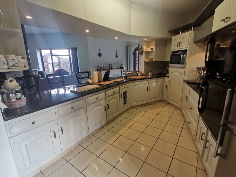 5 Bedroom Property for Sale in Ramsgate KwaZulu-Natal