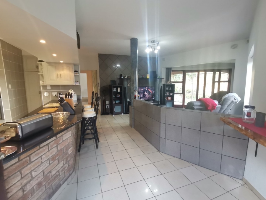 5 Bedroom Property for Sale in Ramsgate KwaZulu-Natal