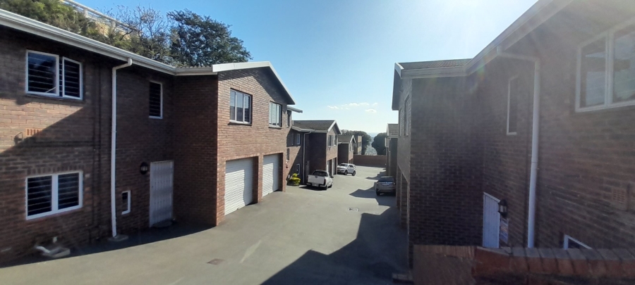 3 Bedroom Property for Sale in Essenwood KwaZulu-Natal