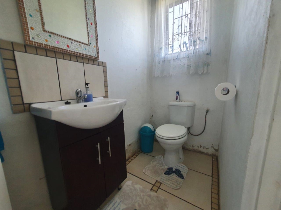 7 Bedroom Property for Sale in Umzumbe KwaZulu-Natal