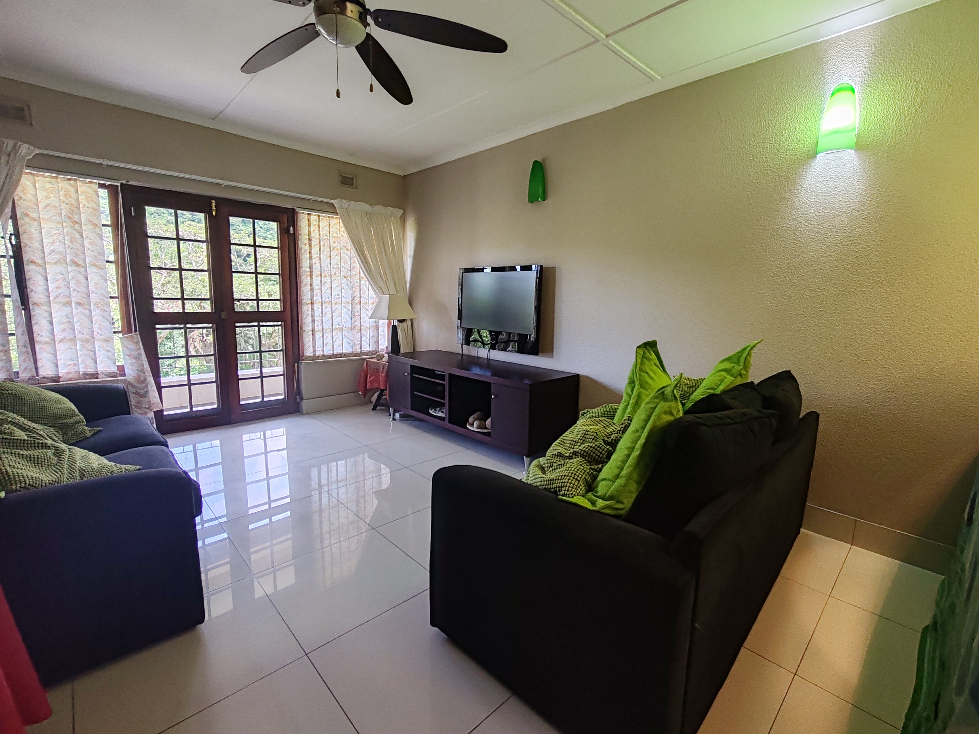 2 Bedroom Property for Sale in Rennies Beach KwaZulu-Natal