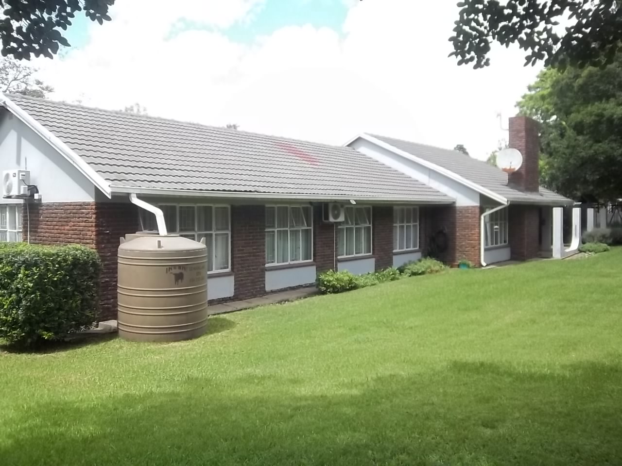 4 Bedroom Property for Sale in Huttenheights KwaZulu-Natal