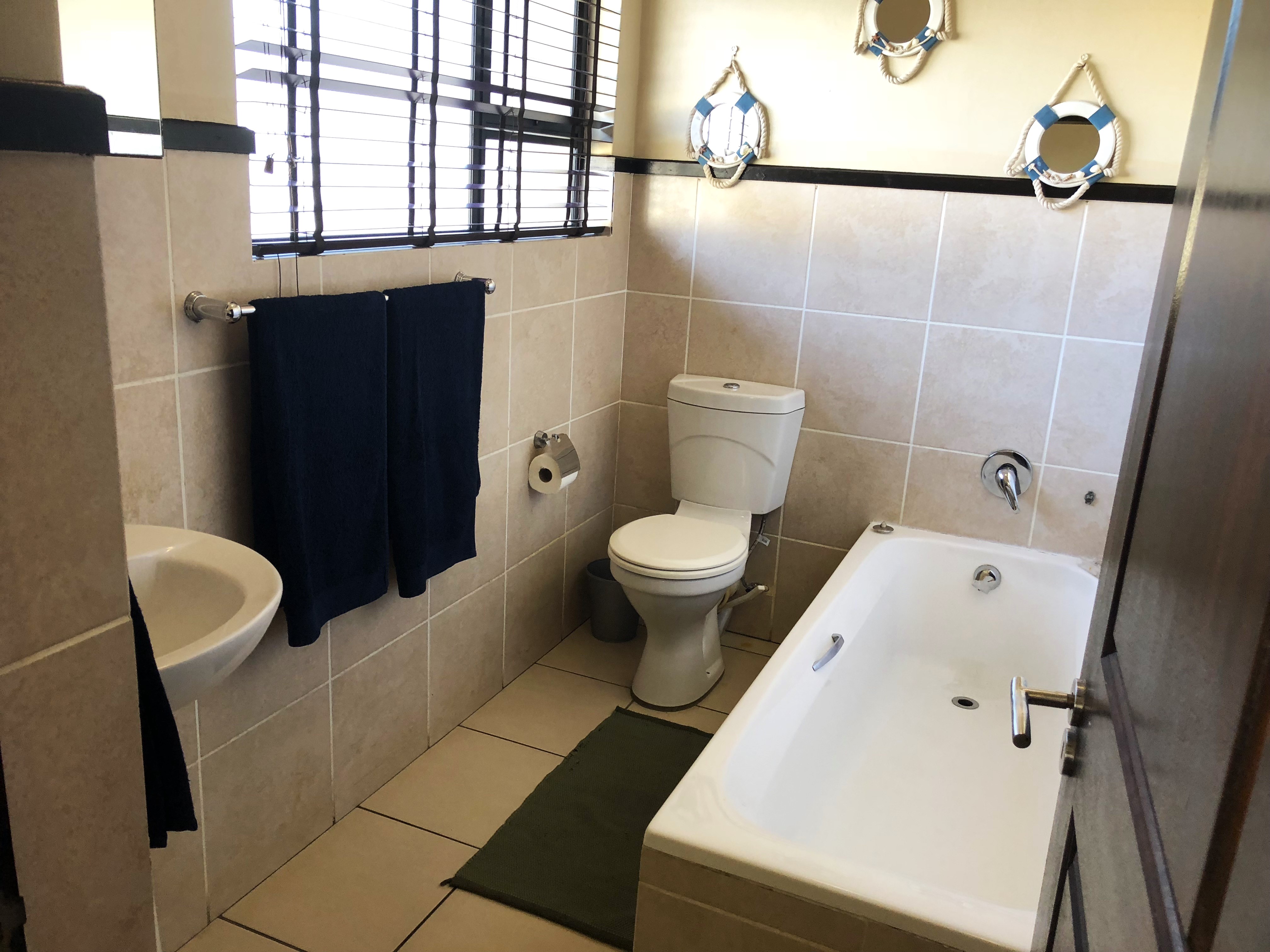 2 Bedroom Property for Sale in Uvongo Beach KwaZulu-Natal