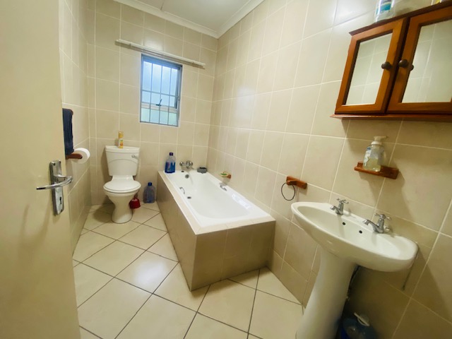 2 Bedroom Property for Sale in Arboretum KwaZulu-Natal