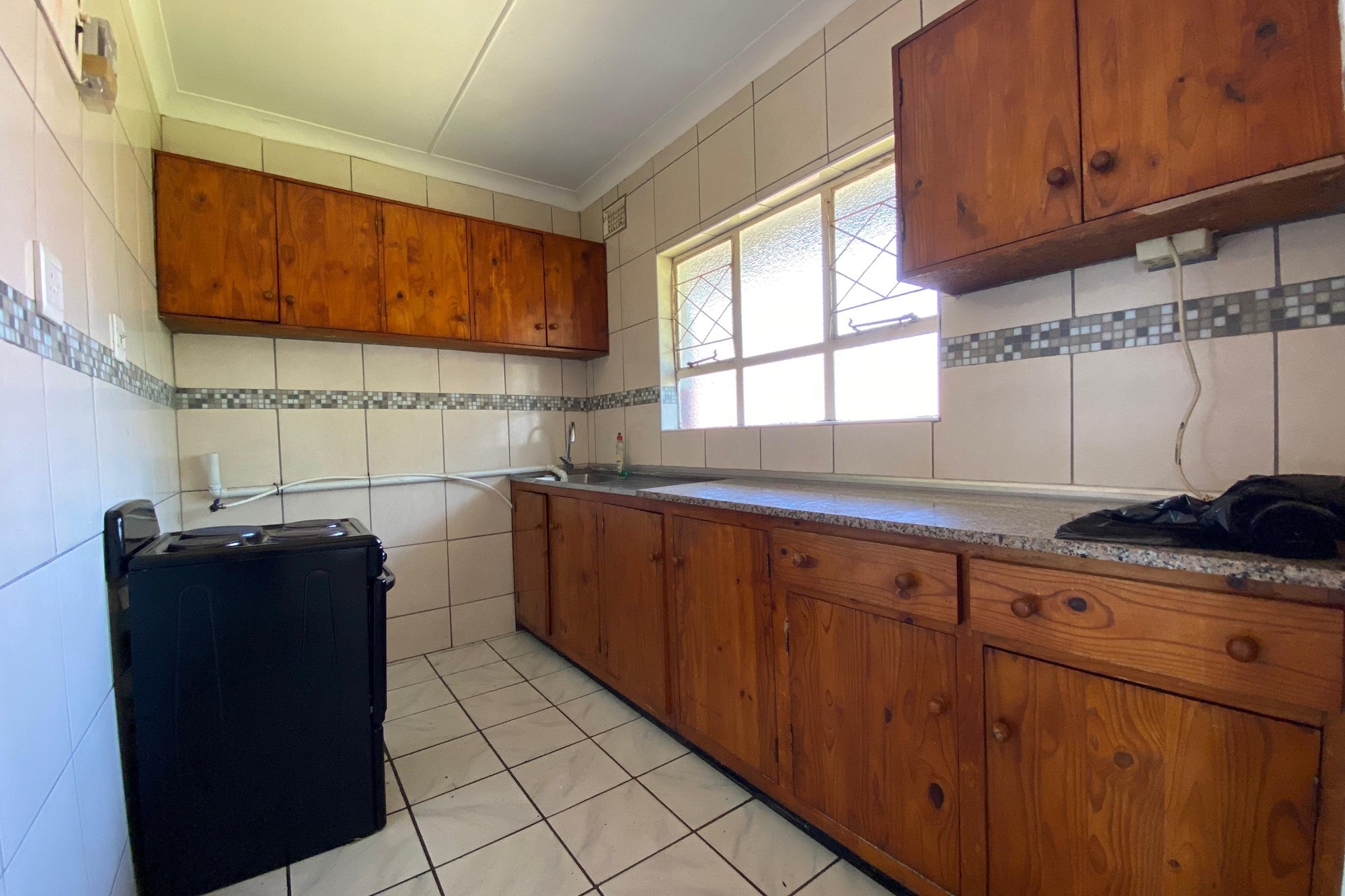 To Let 2 Bedroom Property for Rent in Essenwood KwaZulu-Natal