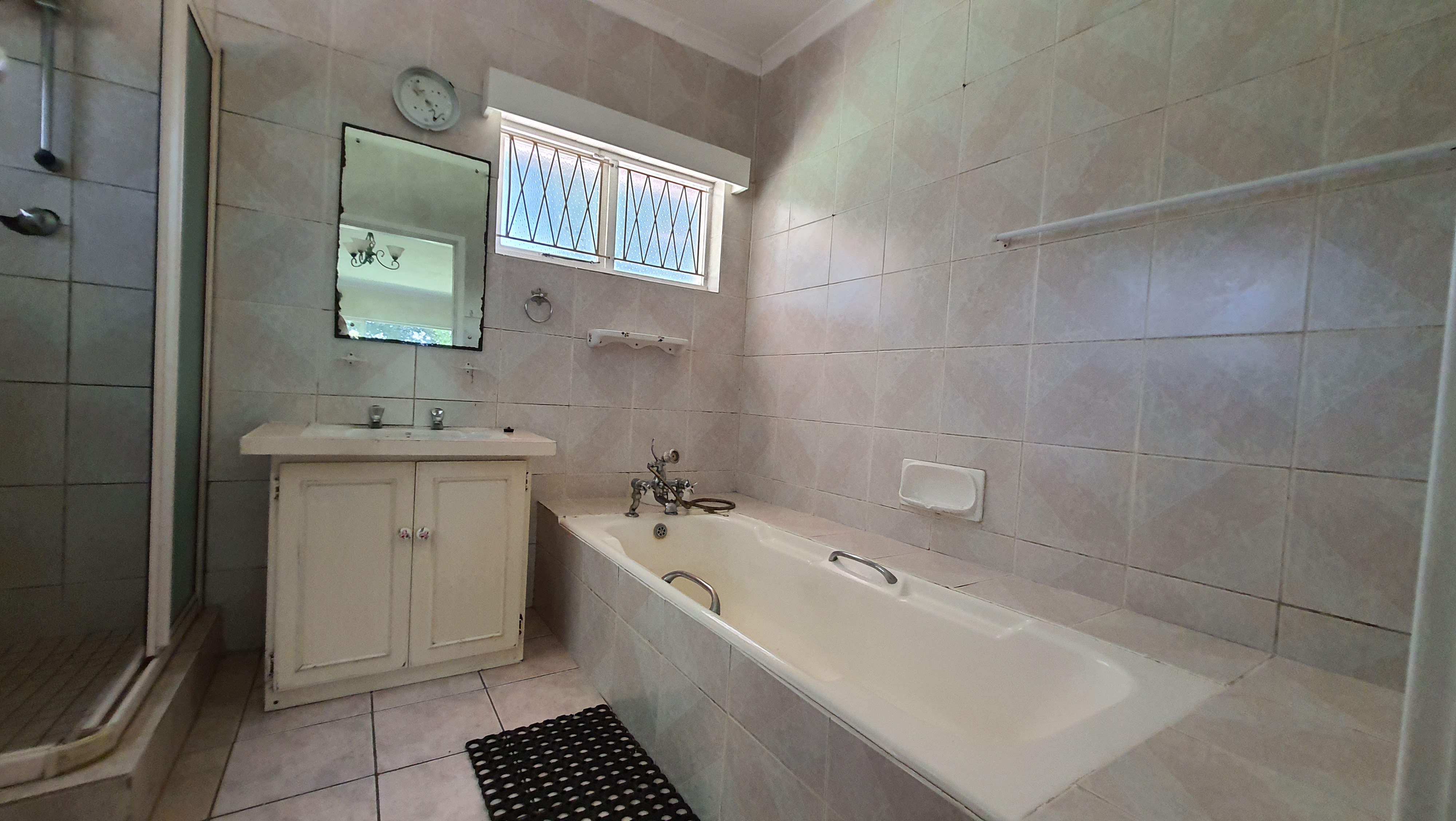 4 Bedroom Property for Sale in Kloof KwaZulu-Natal