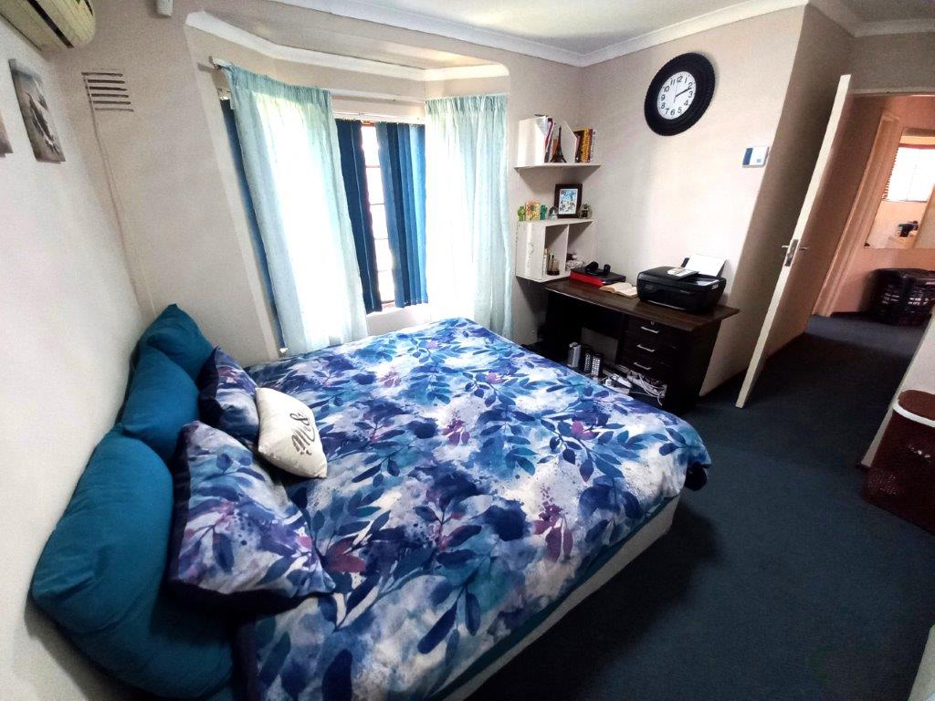 3 Bedroom Property for Sale in Highlands Hills KwaZulu-Natal