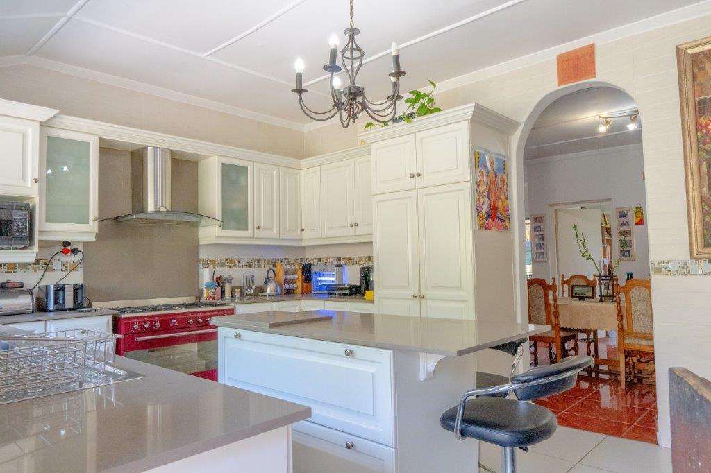 4 Bedroom Property for Sale in Rouken Glen KwaZulu-Natal