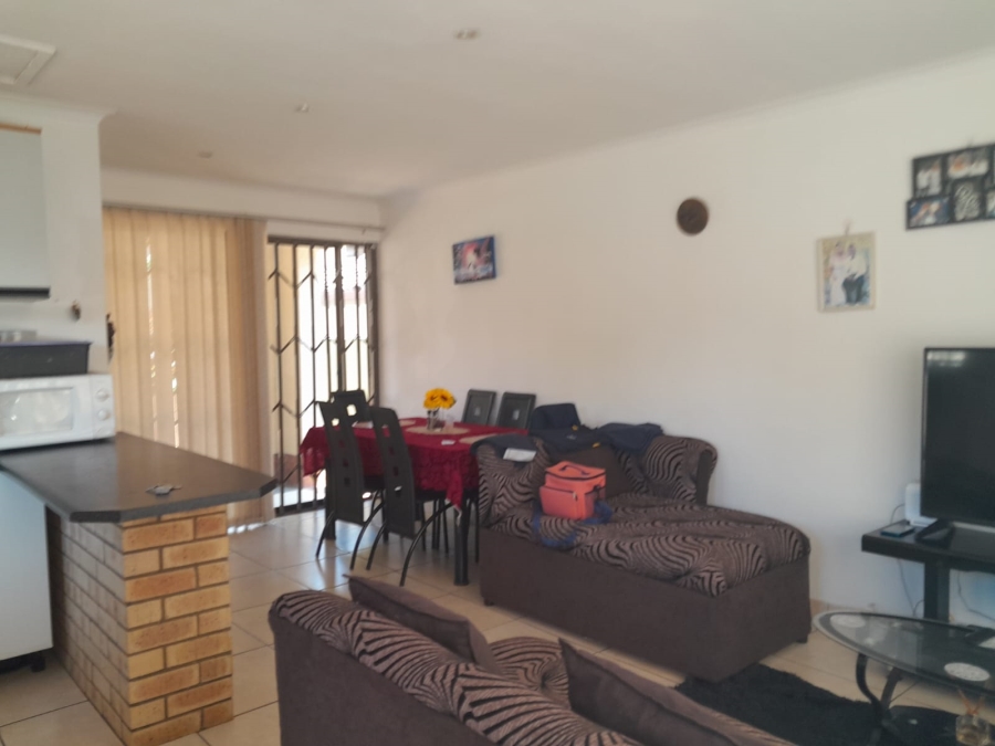 4 Bedroom Property for Sale in Athlone Park KwaZulu-Natal