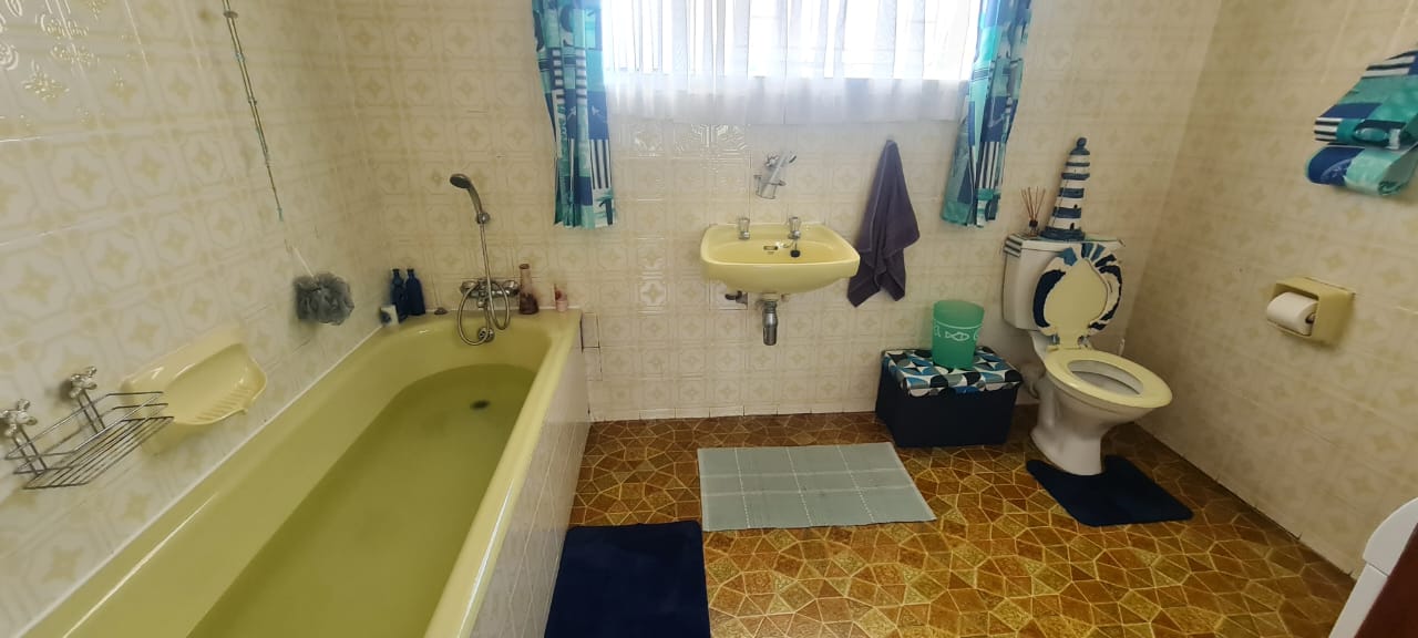 4 Bedroom Property for Sale in Durnacol KwaZulu-Natal
