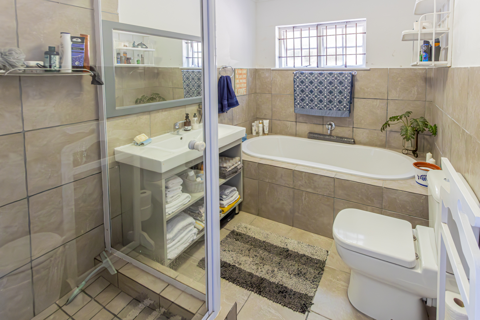 4 Bedroom Property for Sale in Waterfall KwaZulu-Natal