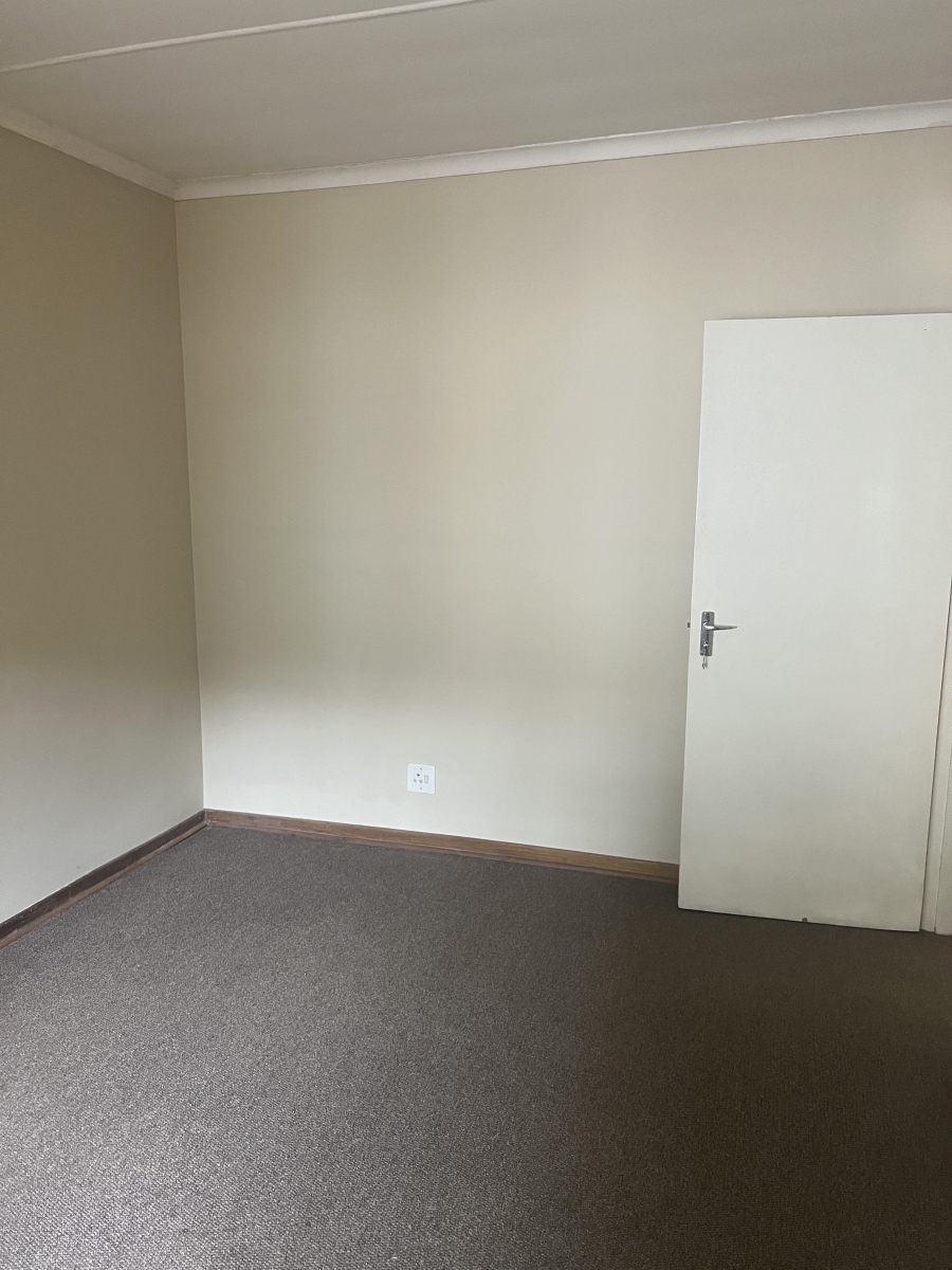 To Let commercial Property for Rent in Howick KwaZulu-Natal