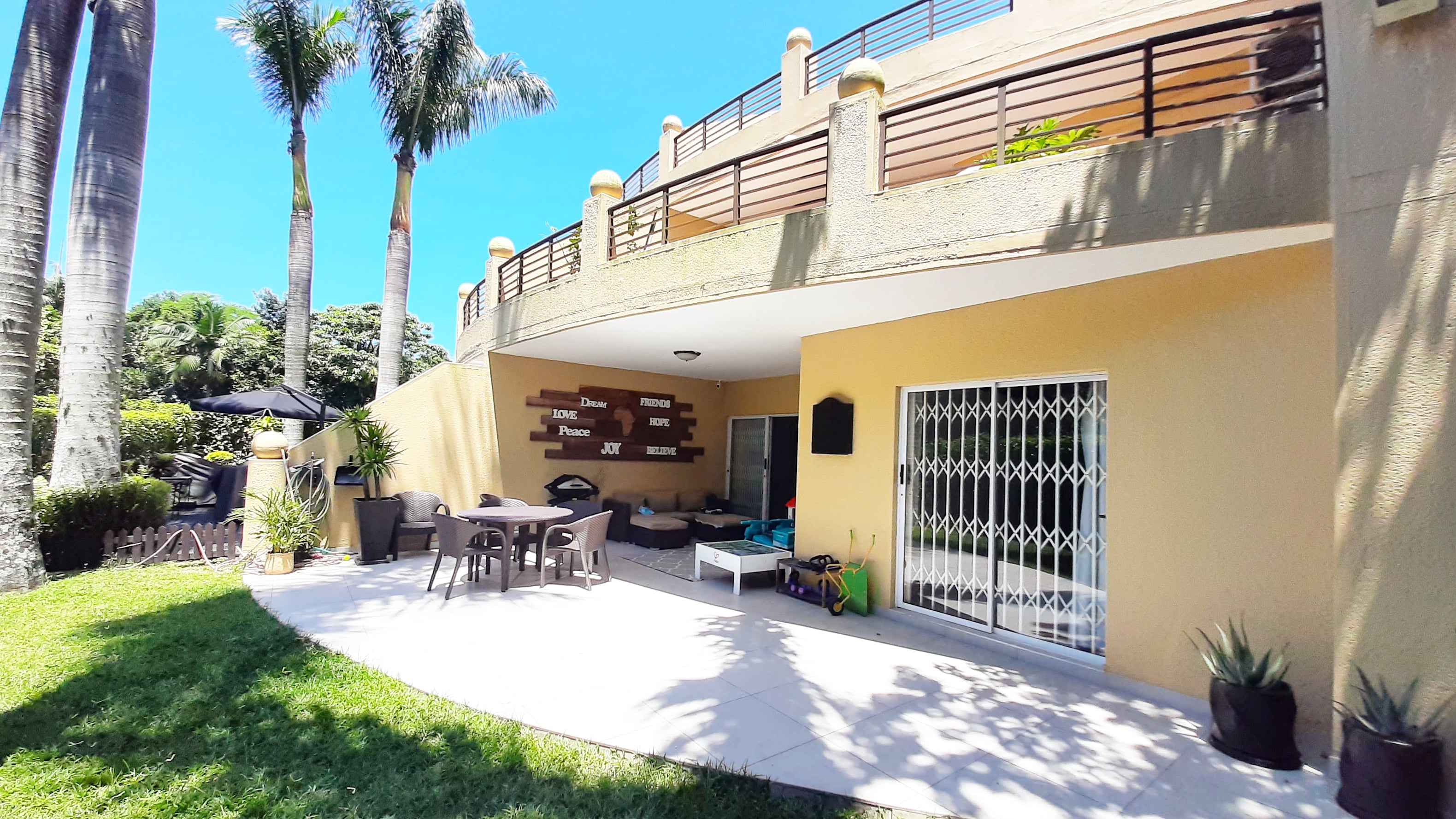 3 Bedroom Property for Sale in Willard Beach KwaZulu-Natal