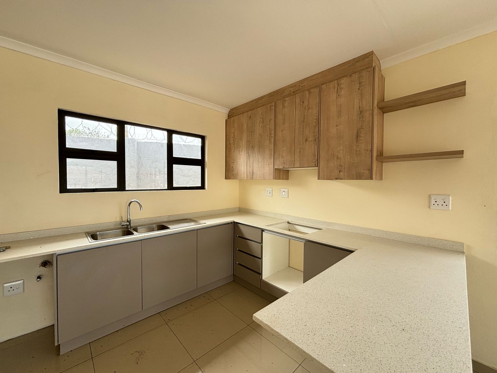 2 Bedroom Property for Sale in Gandhis Hill KwaZulu-Natal