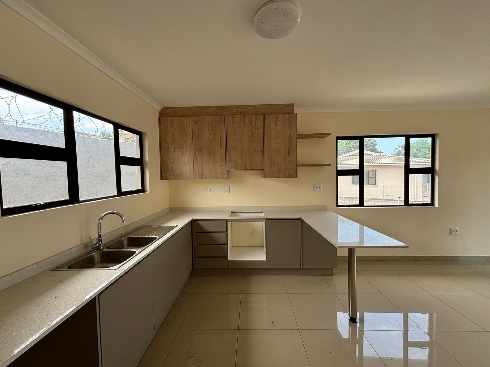 2 Bedroom Property for Sale in Gandhis Hill KwaZulu-Natal