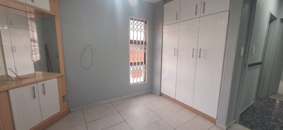 To Let 2 Bedroom Property for Rent in Overport KwaZulu-Natal