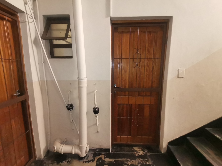 To Let 1 Bedroom Property for Rent in Glenwood KwaZulu-Natal