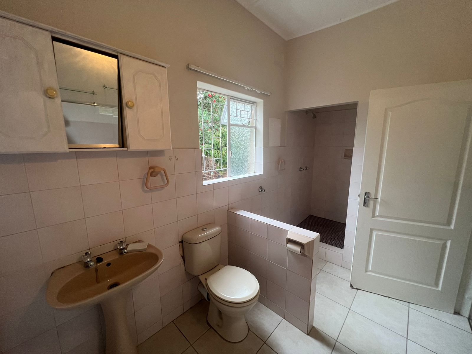 1 Bedroom Property for Sale in Scottsville KwaZulu-Natal