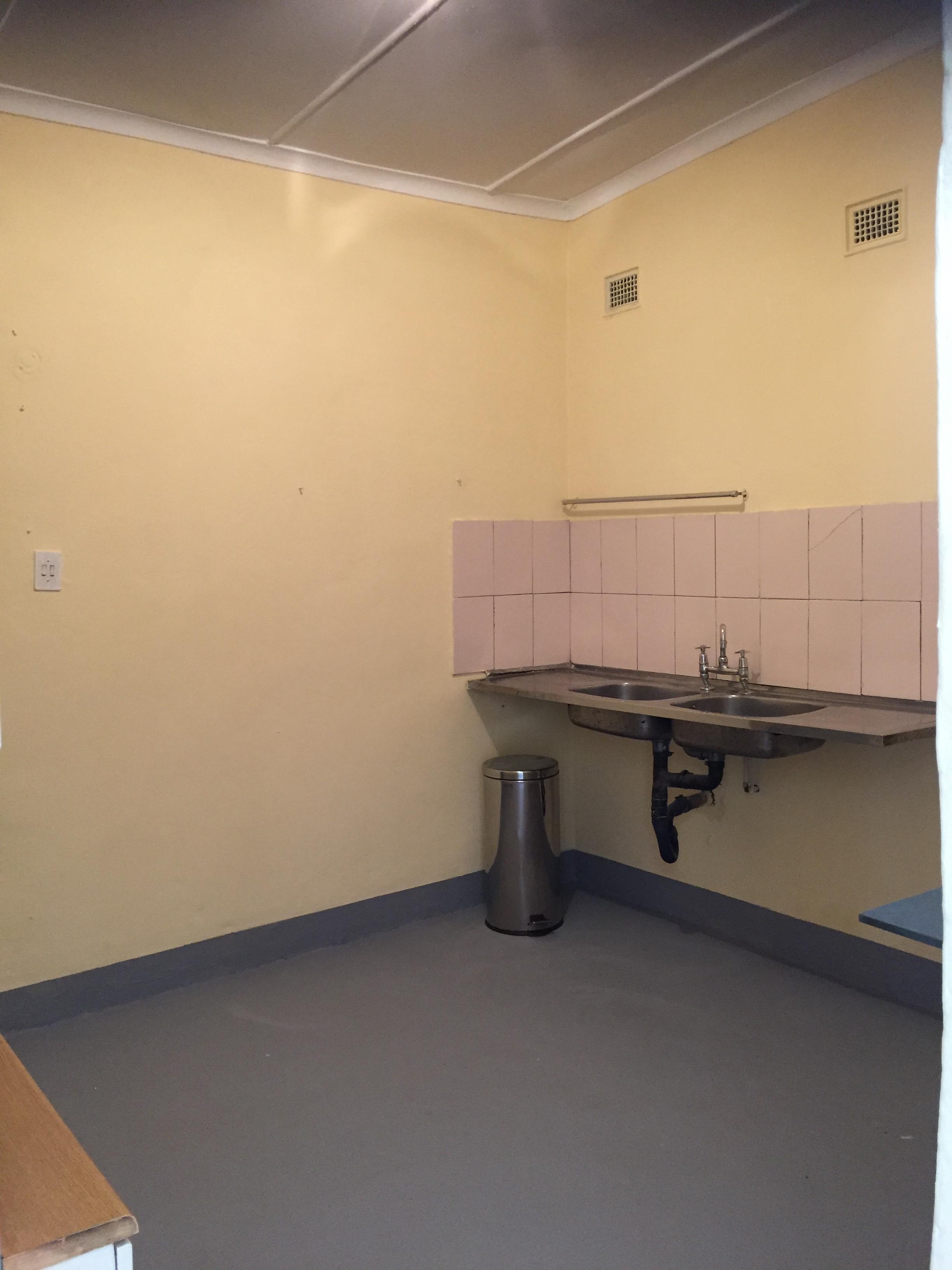 To Let 1 Bedroom Property for Rent in Raisethorpe KwaZulu-Natal
