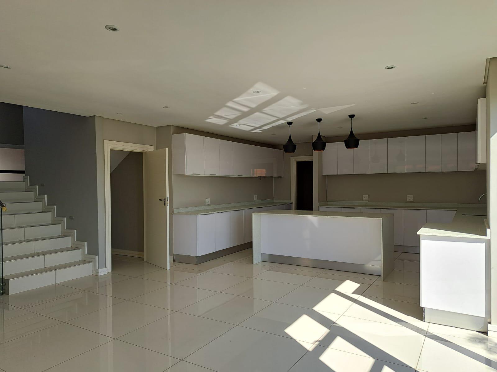 To Let 5 Bedroom Property for Rent in Izinga KwaZulu-Natal