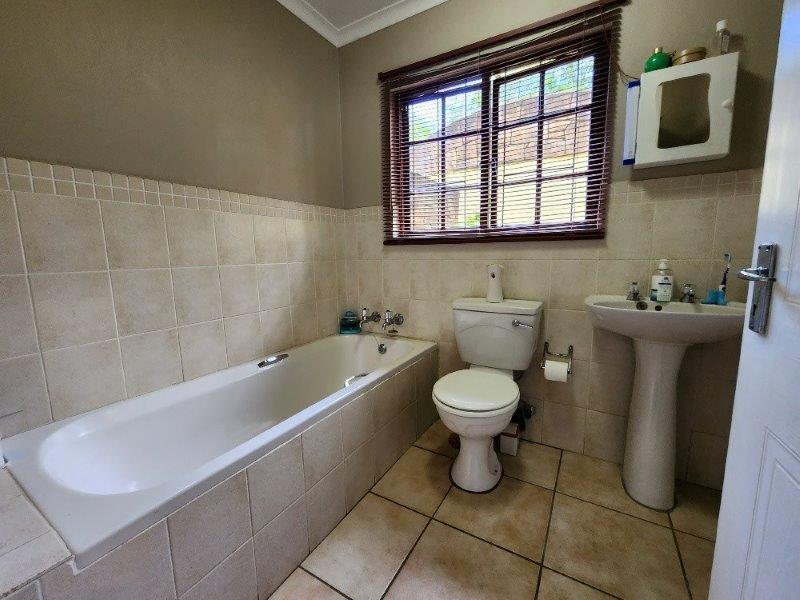 3 Bedroom Property for Sale in Manors KwaZulu-Natal