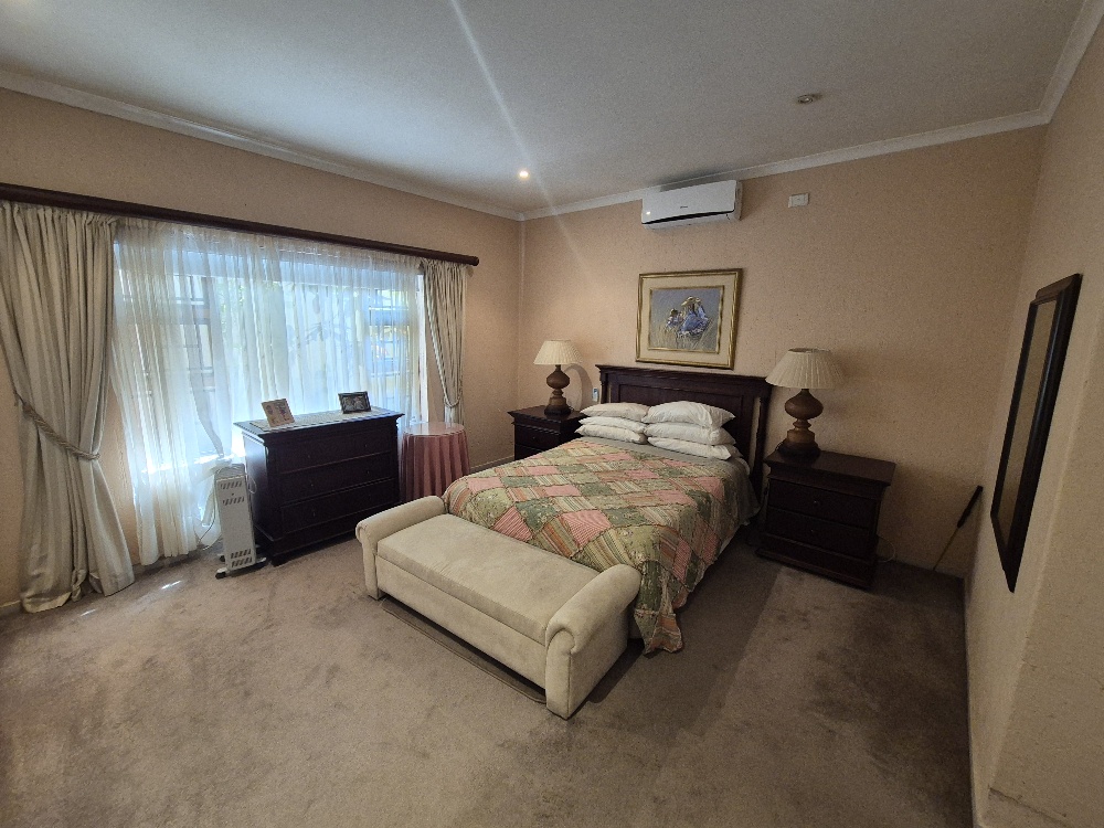 3 Bedroom Property for Sale in Uvongo KwaZulu-Natal