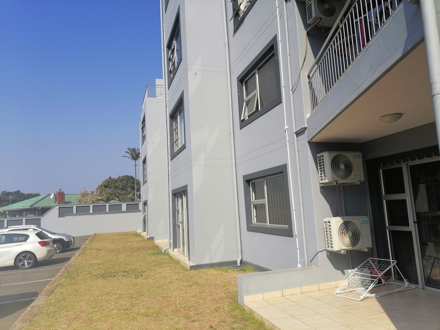 To Let 1 Bedroom Property for Rent in Athlone Park KwaZulu-Natal