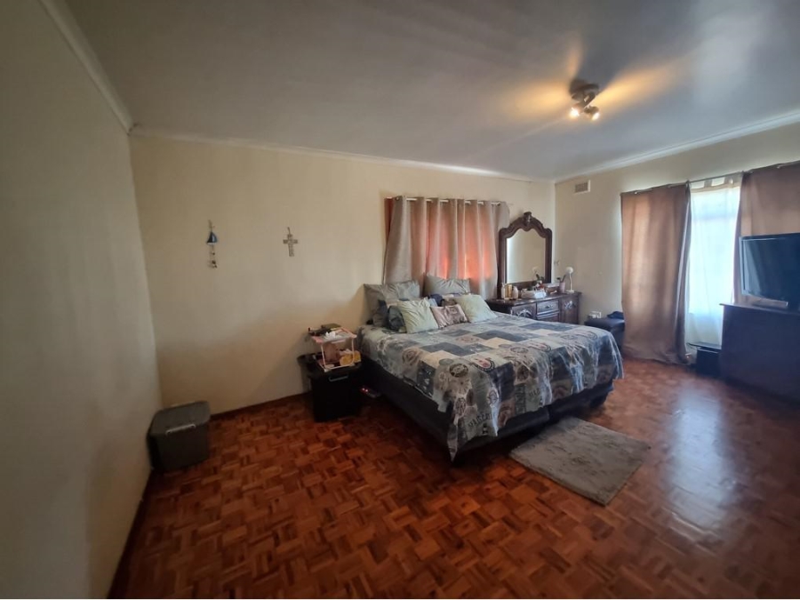 9 Bedroom Property for Sale in Umhlanga KwaZulu-Natal
