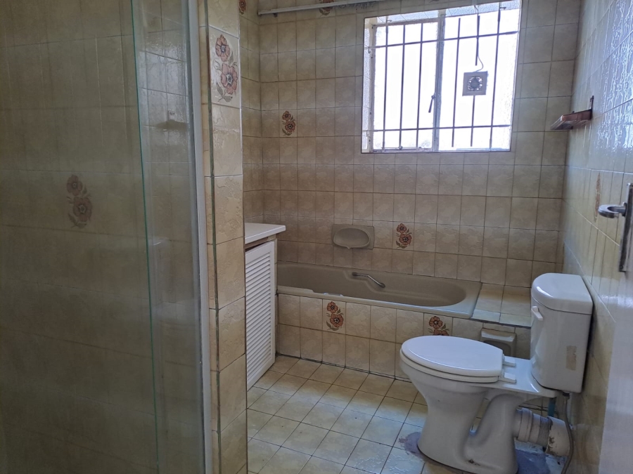4 Bedroom Property for Sale in Glenwood KwaZulu-Natal