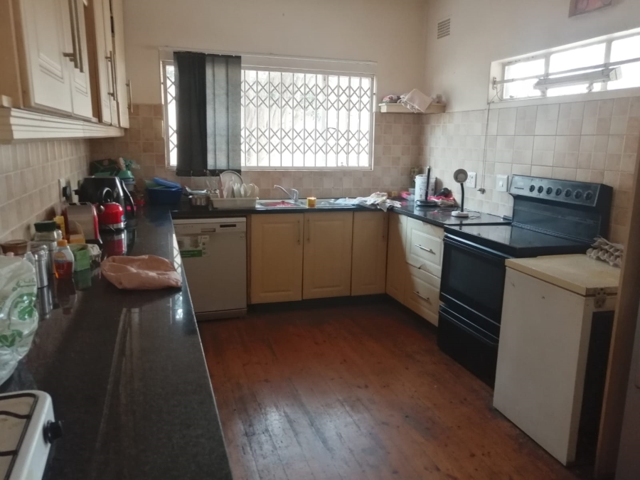 To Let 4 Bedroom Property for Rent in Umbilo KwaZulu-Natal