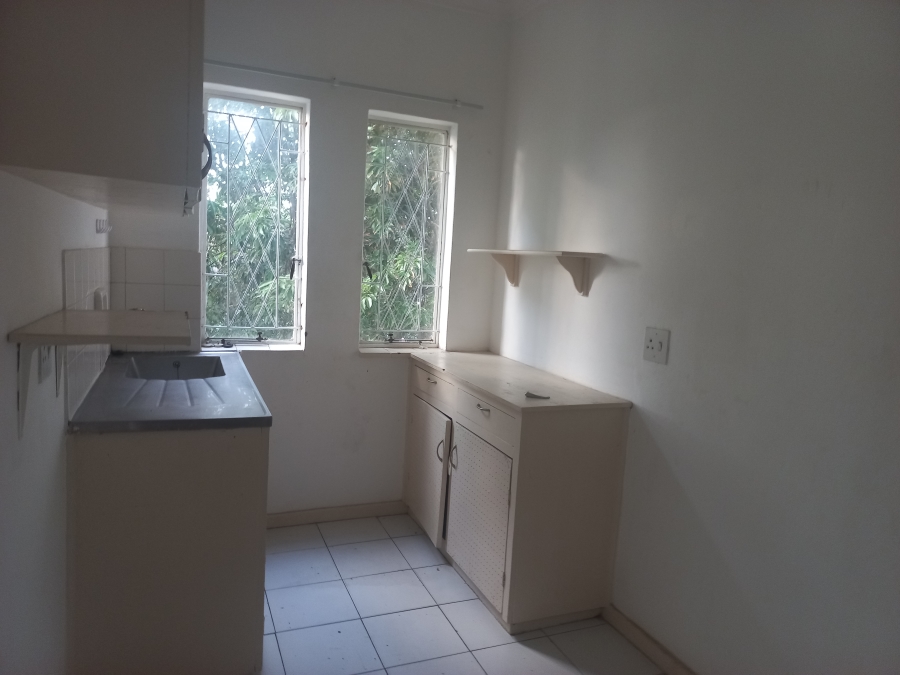 To Let 1 Bedroom Property for Rent in Essenwood KwaZulu-Natal