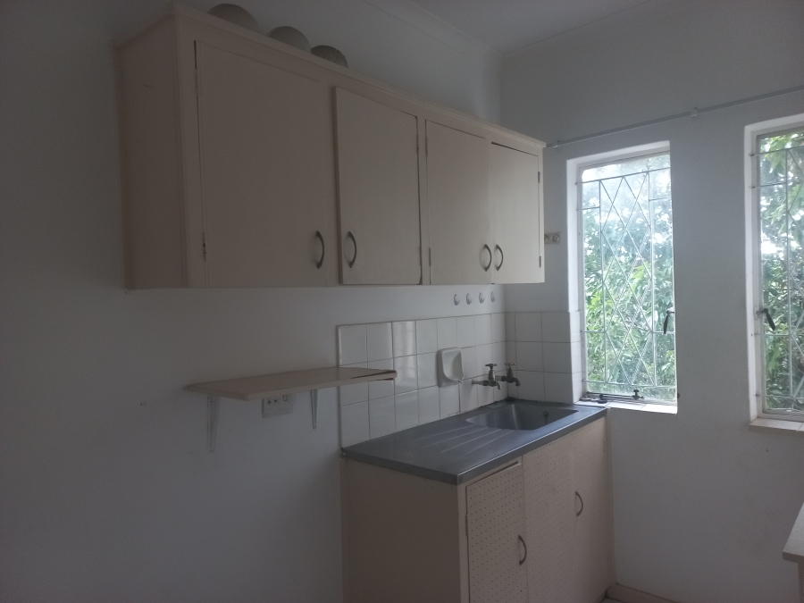 To Let 1 Bedroom Property for Rent in Essenwood KwaZulu-Natal