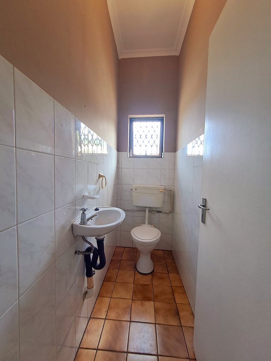 To Let 1 Bedroom Property for Rent in Farningham Ridge KwaZulu-Natal