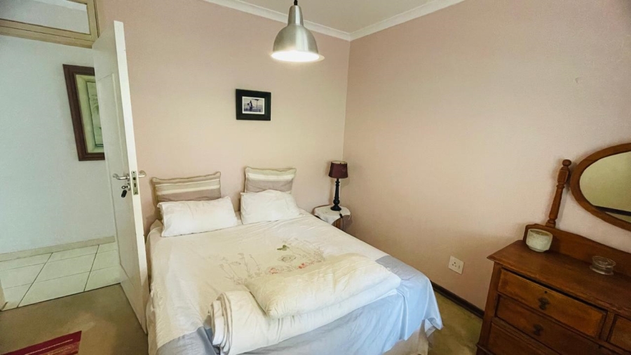 To Let 4 Bedroom Property for Rent in Bluff KwaZulu-Natal