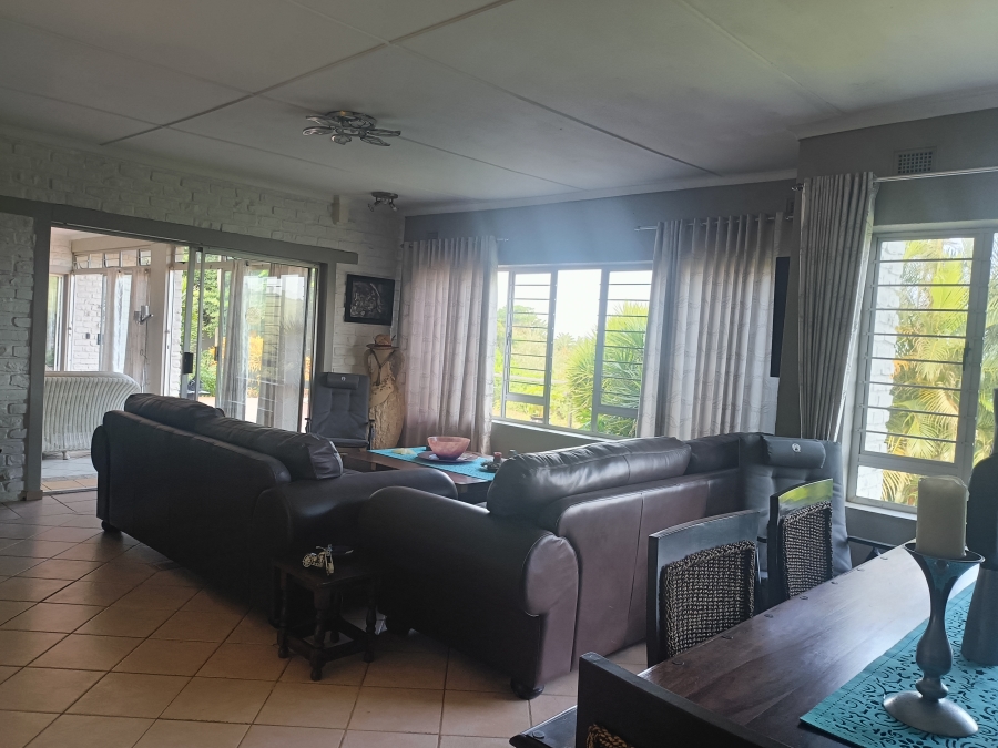 5 Bedroom Property for Sale in Widenham KwaZulu-Natal