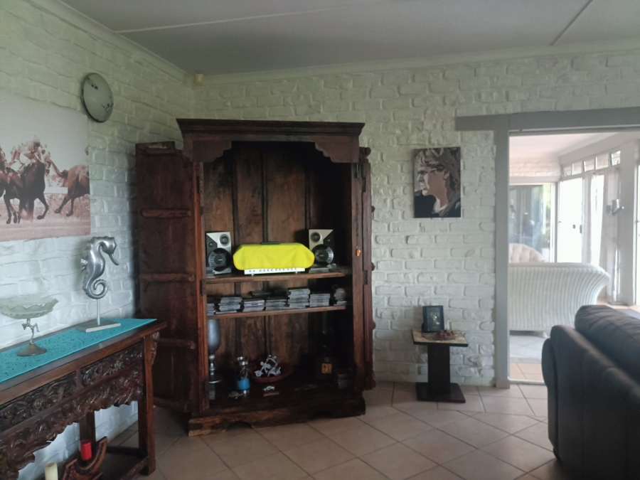 5 Bedroom Property for Sale in Widenham KwaZulu-Natal