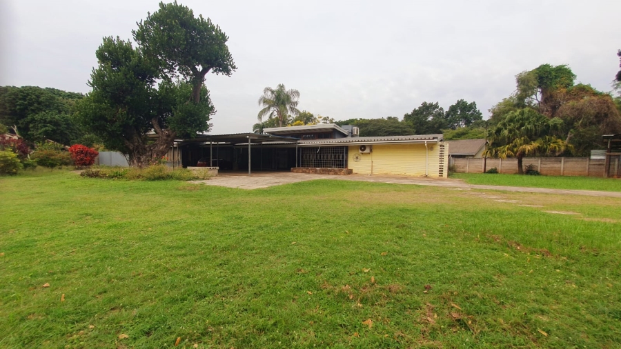 6 Bedroom Property for Sale in Kwambonambi KwaZulu-Natal