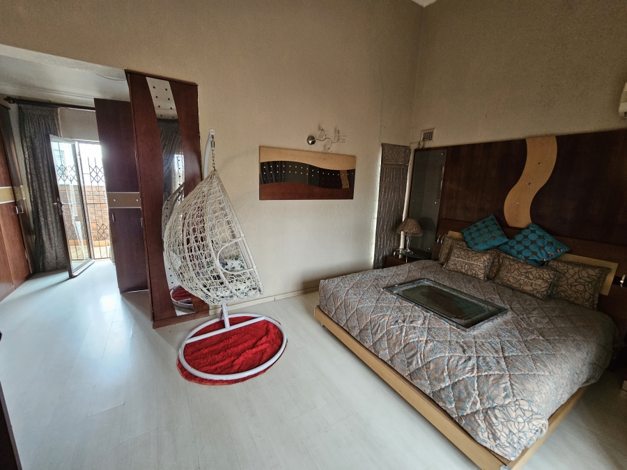 6 Bedroom Property for Sale in Overport KwaZulu-Natal