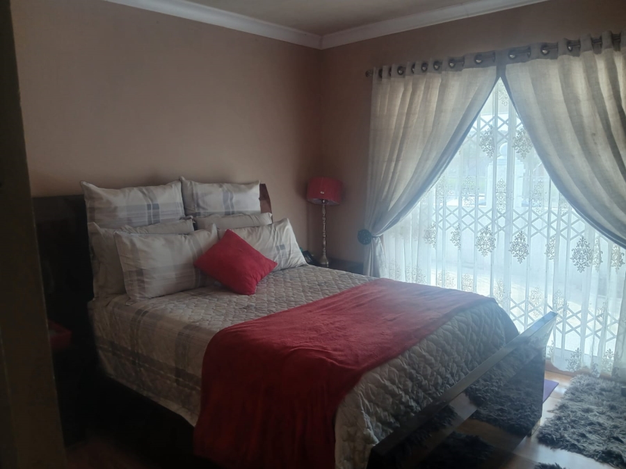 2 Bedroom Property for Sale in KwaMashu K KwaZulu-Natal