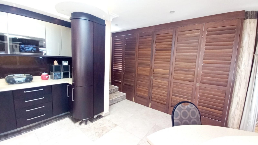 4 Bedroom Property for Sale in Umhlanga Ridge KwaZulu-Natal