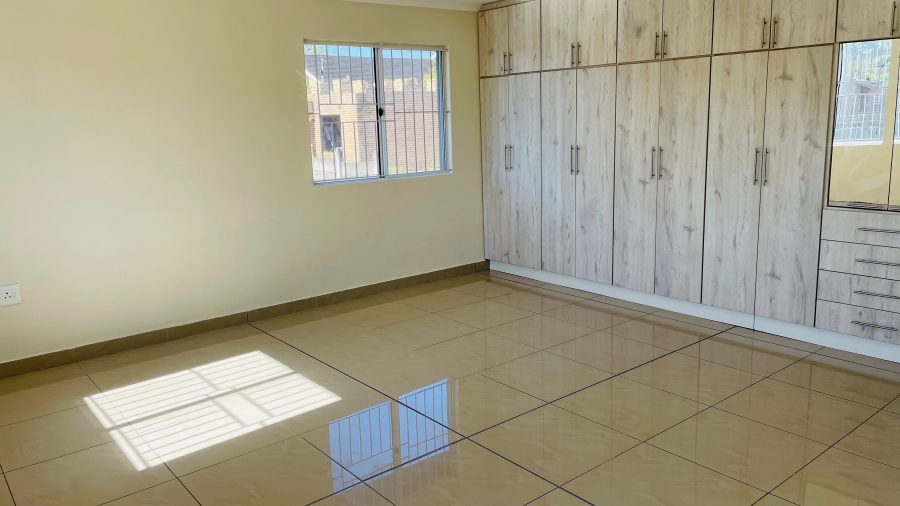 5 Bedroom Property for Sale in Yellowwood Park KwaZulu-Natal