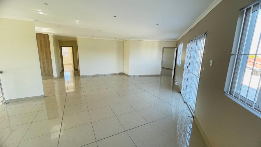 5 Bedroom Property for Sale in Yellowwood Park KwaZulu-Natal