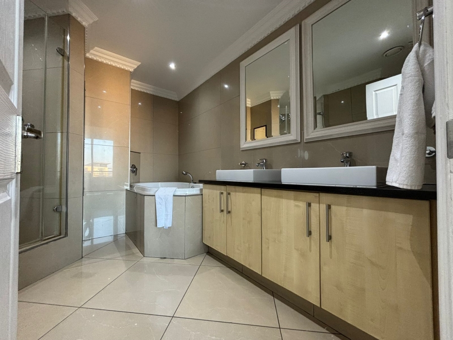 2 Bedroom Property for Sale in Point Waterfront KwaZulu-Natal