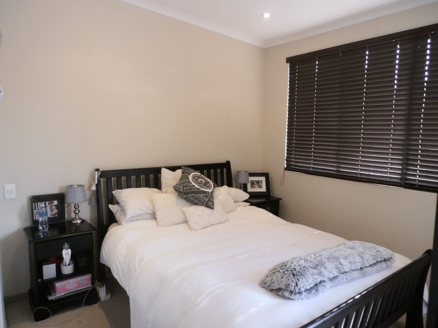 2 Bedroom Property for Sale in Hillcrest Central KwaZulu-Natal