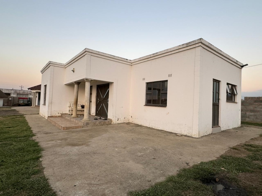 2 Bedroom Property for Sale in Mpophomeni KwaZulu-Natal