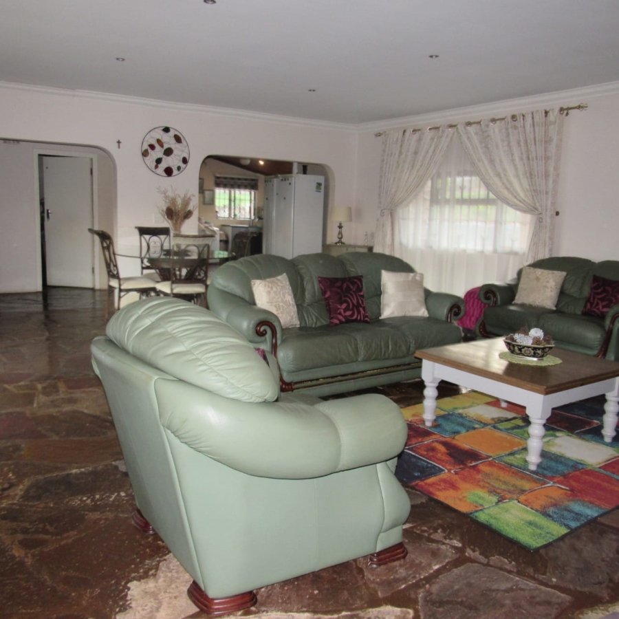 3 Bedroom Property for Sale in Crestholme KwaZulu-Natal