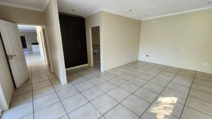 3 Bedroom Property for Sale in Uvongo KwaZulu-Natal