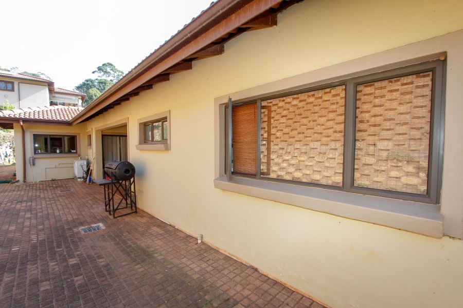 5 Bedroom Property for Sale in Kloof KwaZulu-Natal