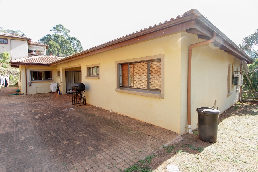 5 Bedroom Property for Sale in Kloof KwaZulu-Natal