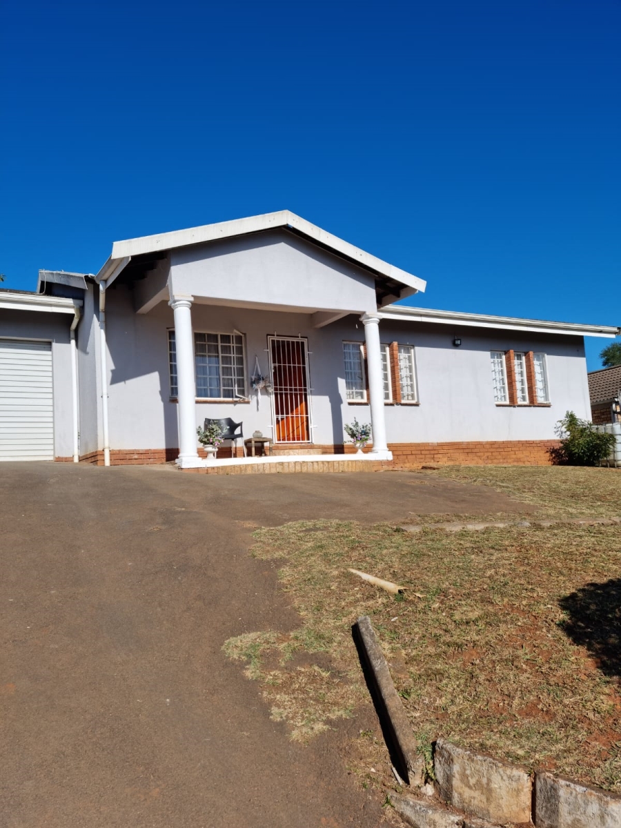 3 Bedroom Property for Sale in Dunveria KwaZulu-Natal